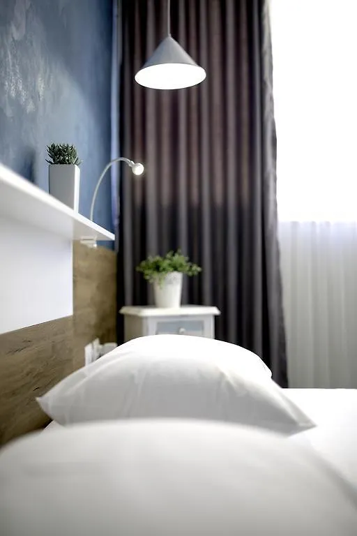 Urban Rooms Tirana Guest house